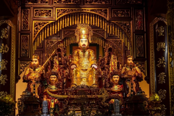 Đức Thánh Trần có vai trò gì trong tín ngưỡng dân gian và tâm linh của người Việt?
